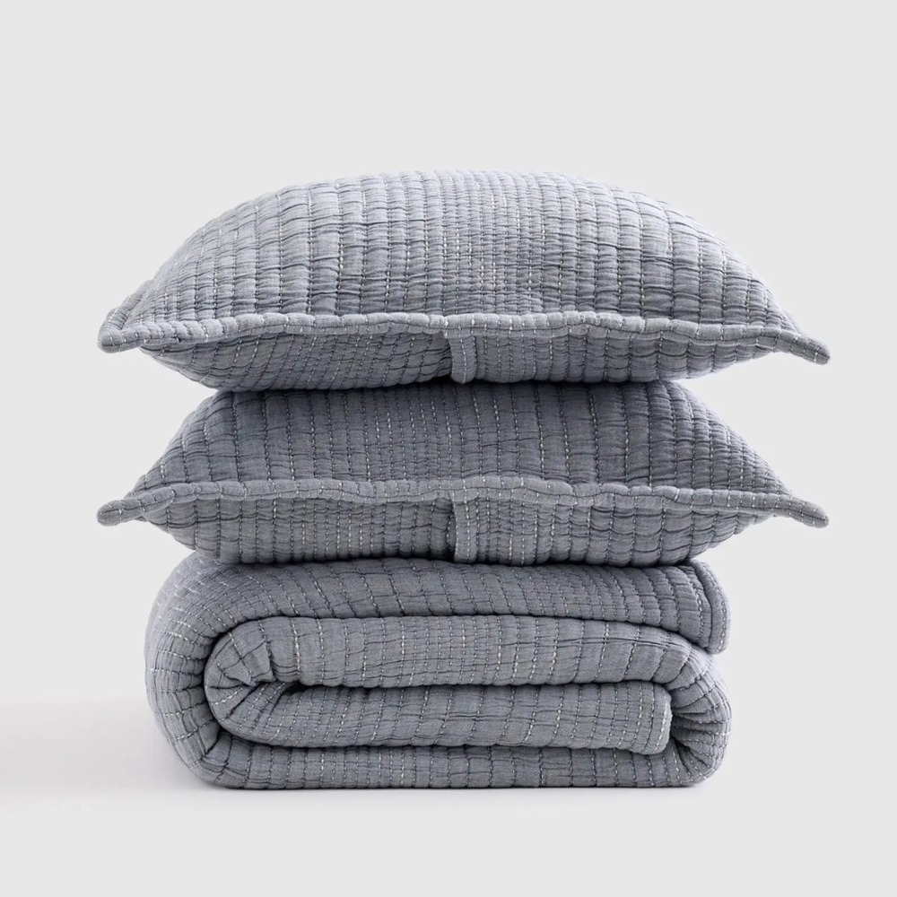 Quince NWT Organic Cotton Channel Stitch Coverlet Set Blue Shams King/ Cal King